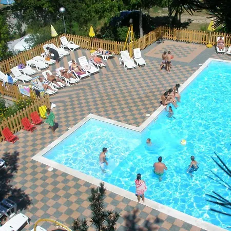 With One Bedroom In Maserno With Shared Pool And Enclosed Garden Апартаменты